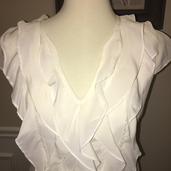 Romeo&Juliet Couture SZ M Cream Front Ruffle Dress - Picture 6 of 7